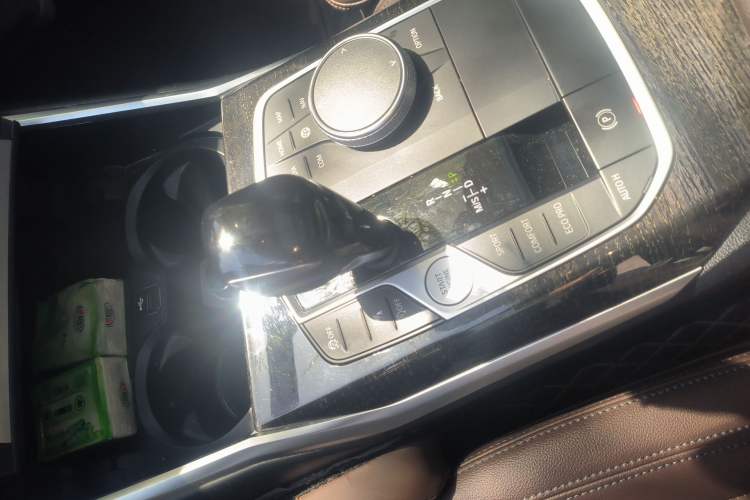 Used BMW 3 Series 2022 325Li M Sport Package Gear Lever