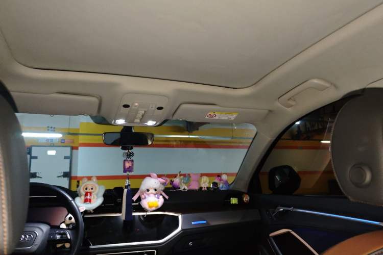 Used Audi Q3 2019 40 TFSI Fashionable and Elegant Model
