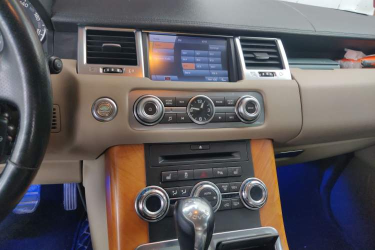 Used Land Rover Range Sport 2011 3.0 TDV6 Diesel Version