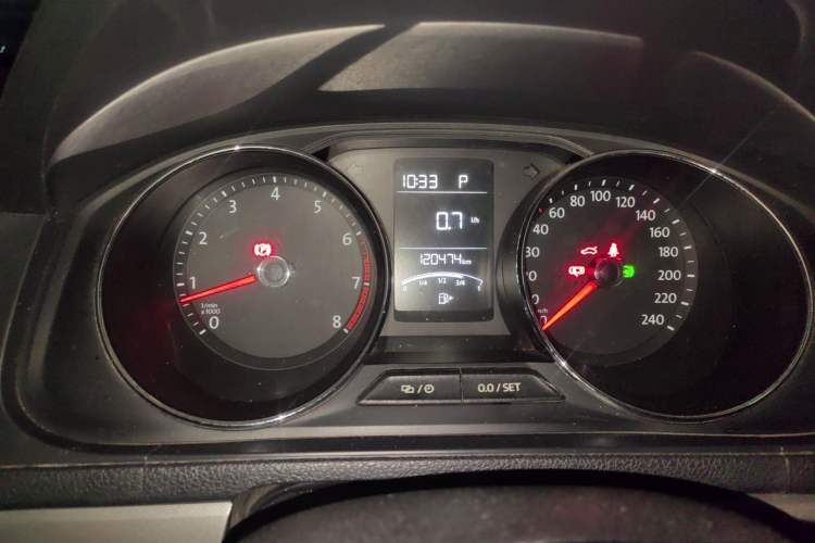 Used Volkswagen Lavida 2017 1.6L Automatic Comfort Edition
