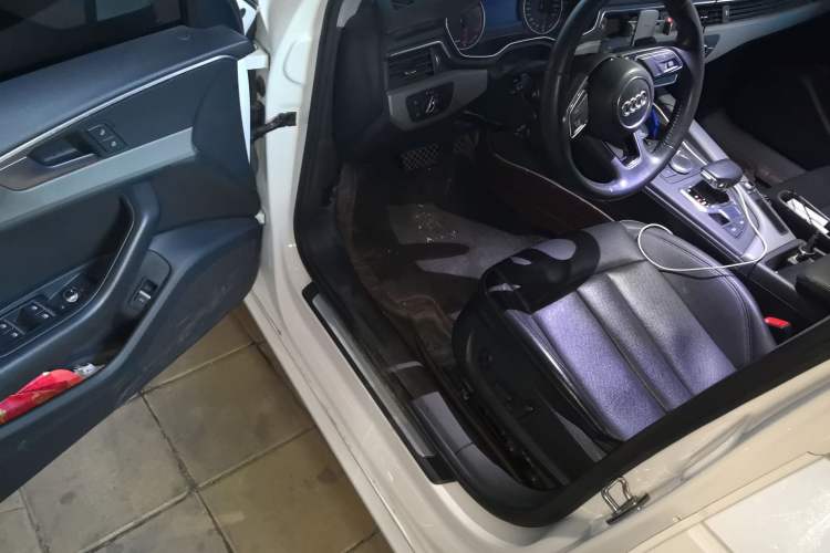 Used Audi A4L 2017 40 TFSI Ambition Edition