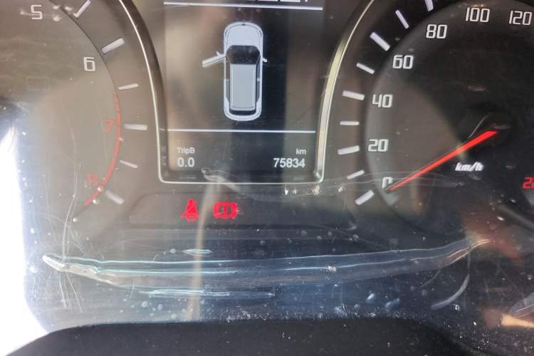 Used GAC Trumpchi GS4 2015 200T Manual Elite Edition Odometer Close Up