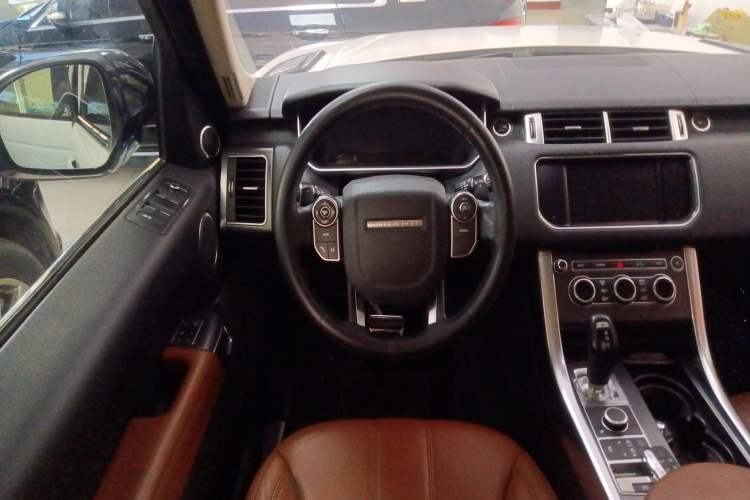 Used Land Rover Range Sport 2016 3.0 SC V6 HSE DYNAMIC Steering Wheel