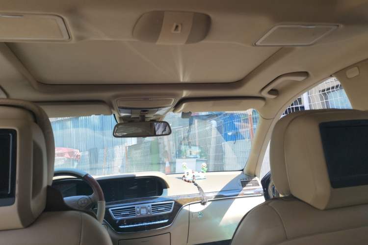 Used Mercedes-Benz S-Class 2012 S 300 L Business-Class Grand Edition Headliner