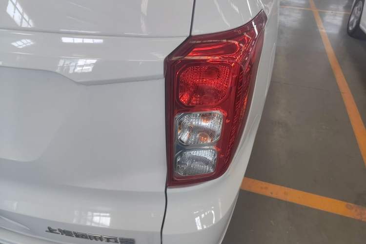 Used Wuling Hongguang 2019 1.5L S Standard Version China VI LAR