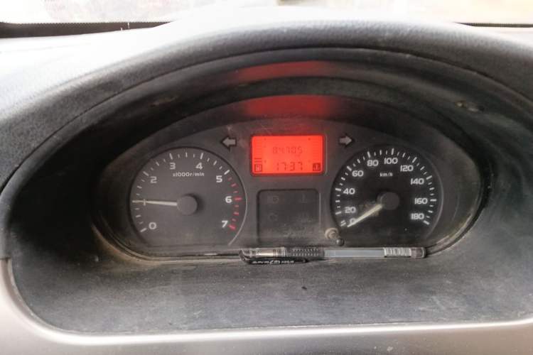 Used Wuling Rongguang 2011 1.2L Comfort Model
