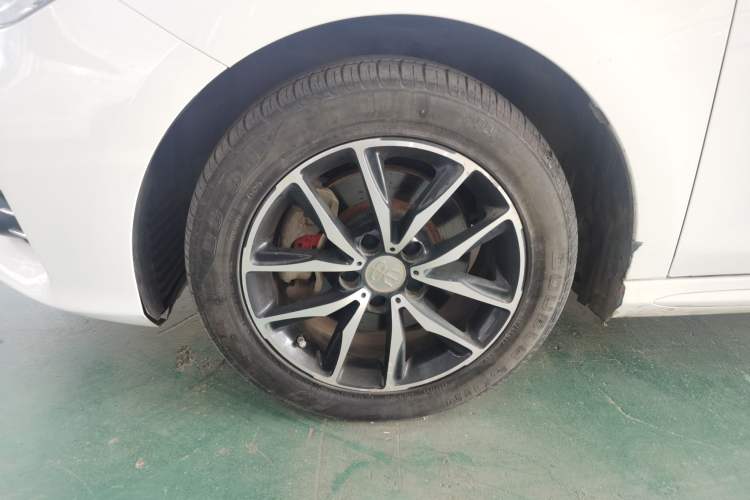 Used BYD Song MAX 2017 1.5T Manual Smart Connect Luxury 7-Seater