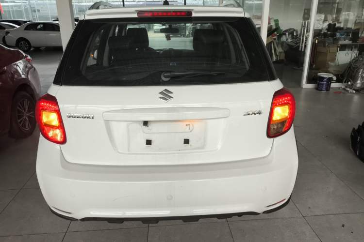 Used Suzuki SX4 2013 1.6L Automatic CoolRide Model
