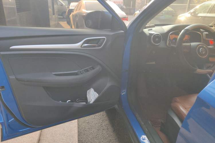 Used MG ZS 2018 1.5L Manual Fashion Edition China V-standard
