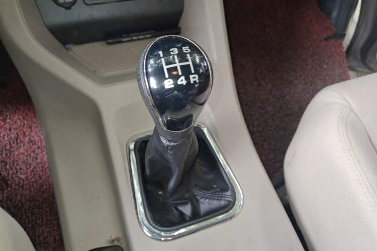 Used FORTHING Lingzhi 2019 Facelifted M5L 1.6L 7-Seater Base Model China VI Standard
