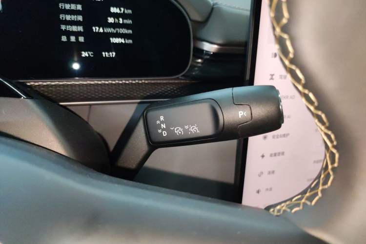 Used Zeekr 7X 2025 100 kWh Long-Range Rear-Wheel Drive with Intelligent Driving Features Gear Lever