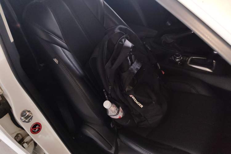 Used Mazda 3 Axela 2017 Hatchback 1.5L Automatic Comfort Model Emission Standard China V