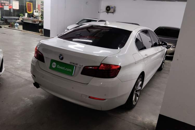 Used BMW 5 Series 2017 525Li Leading Model Rear Right 45 Deg