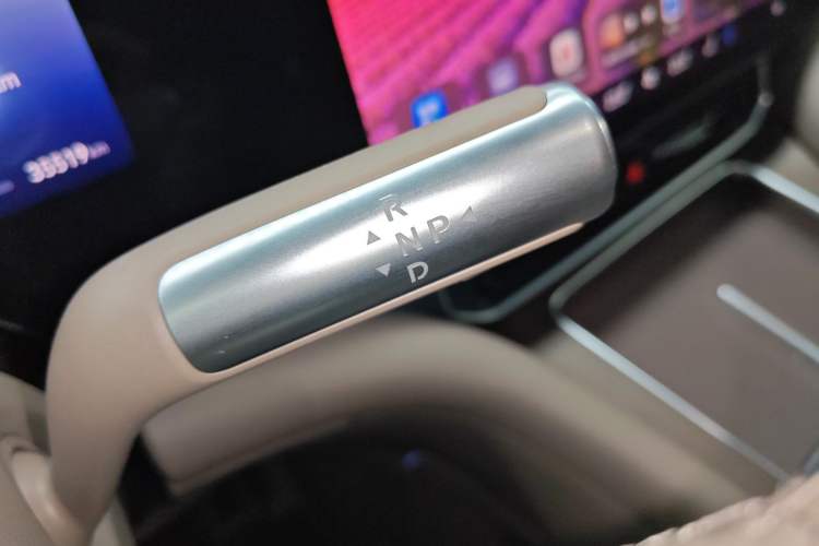 Used Hima AITO M9 2024 Range-Extended Ultra Version 52 kWh 5-Seater Model