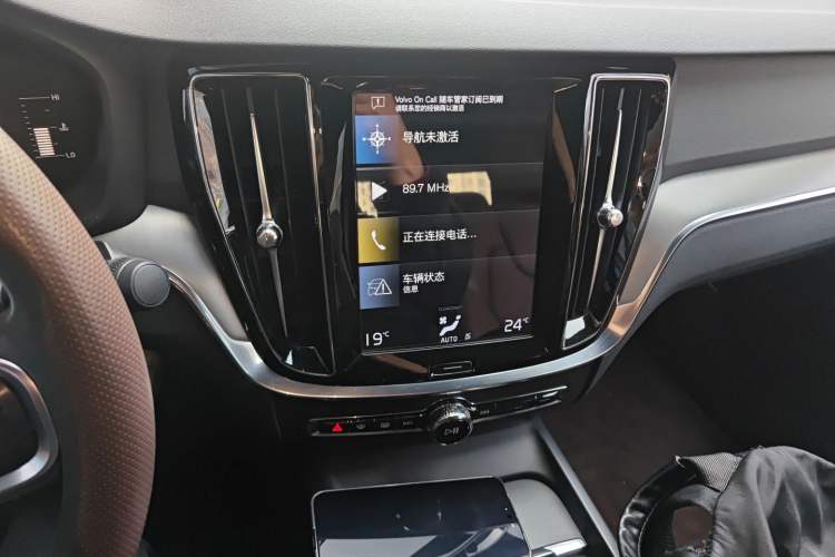 Used Volvo S60 2022 B4 Zhiyi Luxury Edition