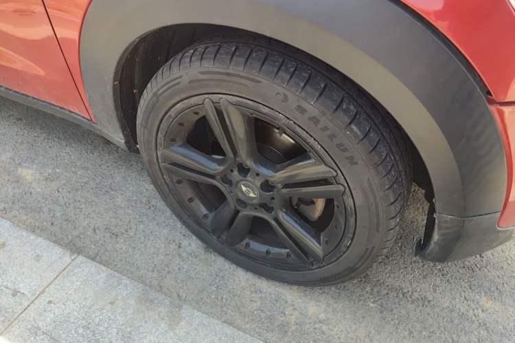 Used MINI Paceman 2014 1.6L COOPER Right Front Wheel Hub