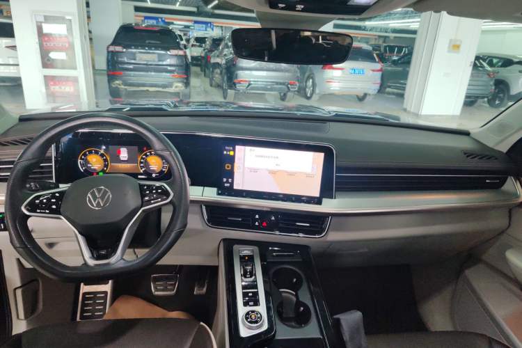 Used Volkswagen Tavendor 2023 380TSI Four-Wheel Drive R-Line Cruise Edition