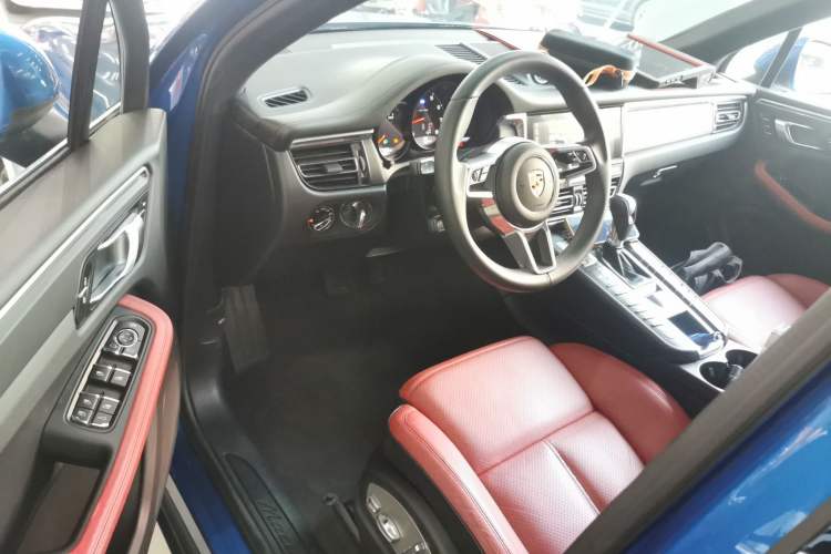 Used Porsche Macan 2018 Macan 2.0T