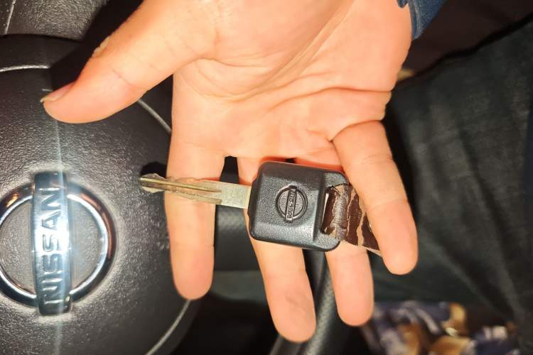 Used Nissan March 2015 1.2L Manual Easy-Enjoy Version
