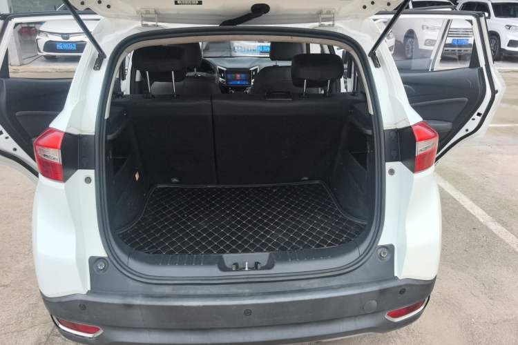 Used CHANGAN CS15 2016 1.5L Manual Fashion Edition