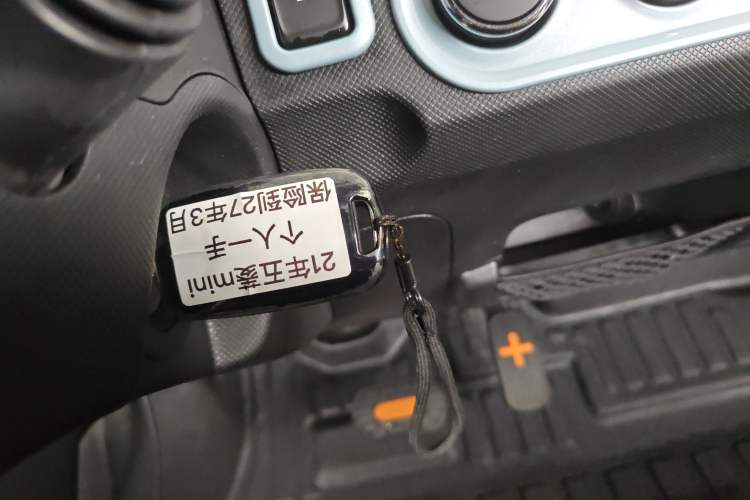 Used Wuling Hongguang MINIEV 2020 Freedom Version Lithium Iron Phosphate Interior 1