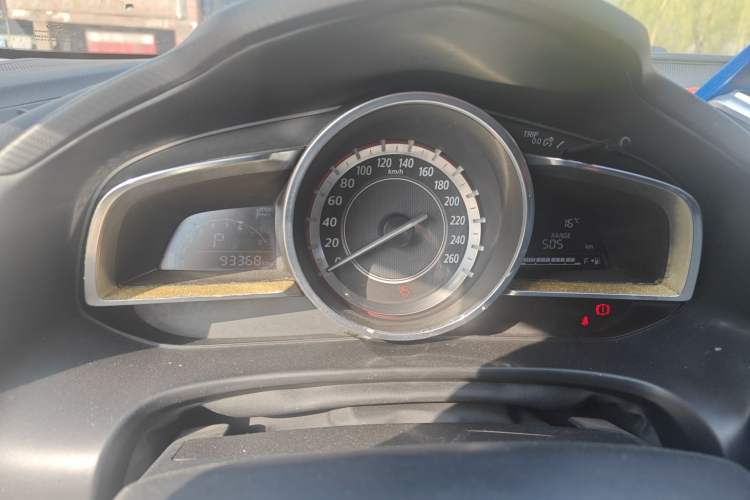 Used Mazda 3 Axela 2016 Sedan 1.5L Automatic Comfort Model