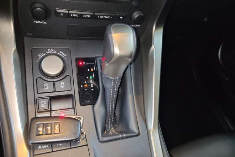 Used Lexus NX 2015 200 All-Wheel Drive Fēngshàng Edition Gear Lever