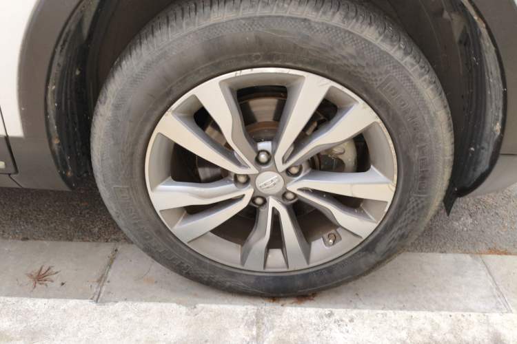 Used Geely Auto Emgrand X7 Sport 2016 1.8TD Automatic ZhiShang Model