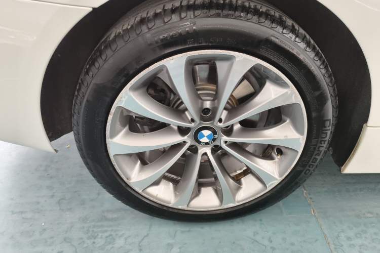Used BMW 5 Series 2017 528Li Leading Model