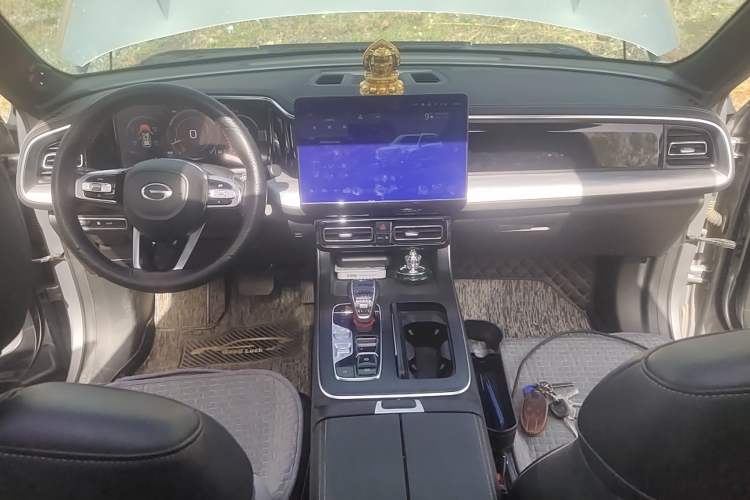 Used GAC Trumpchi GS8 2022 Linghang Series 2.0 TGDI Two-Wheel Drive Luxury Smart Connectivity Version (6 Seats)