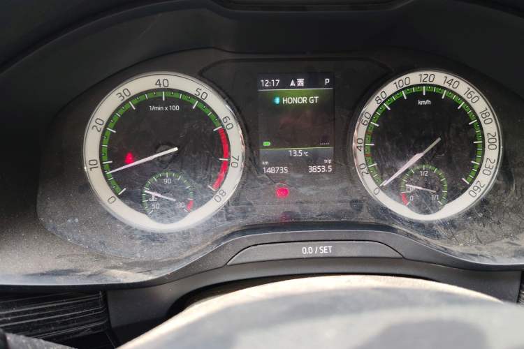 Used Skoda Kodiaq 2018 TSI380 7-Seater Four-Wheel-Drive Flagship Edition Odometer Close Up