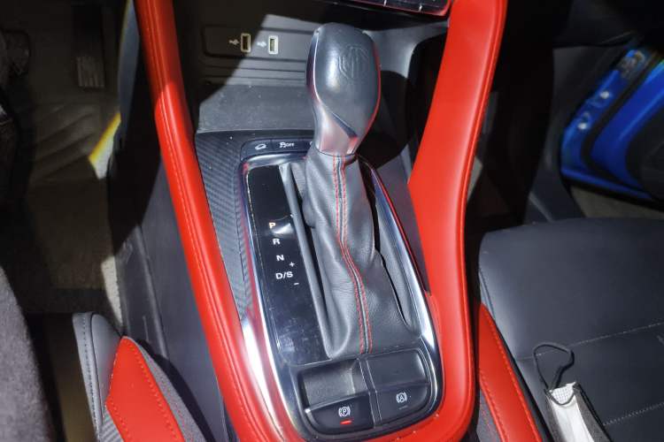 Used MG ZS 2020 260TGI Automatic Trophy Plus L2+ Gear Lever