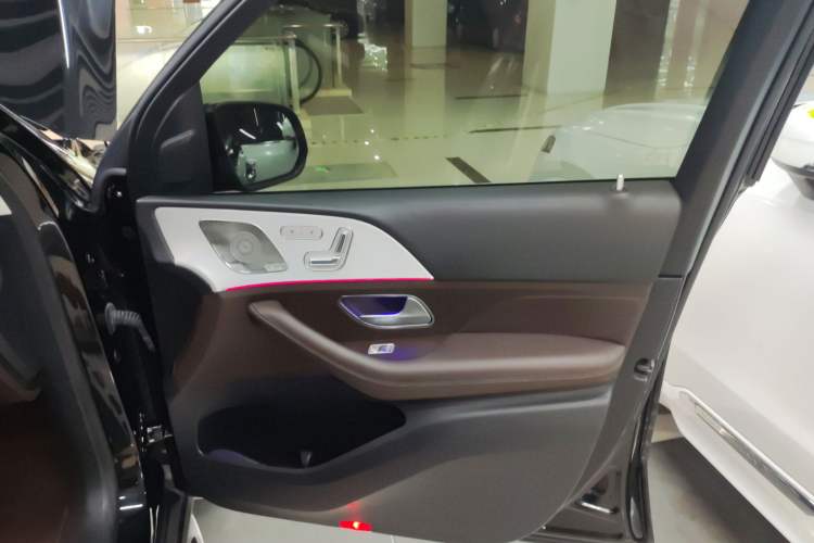 Used Mercedes-Benz GLE 2023 GLE 450 4MATIC Stylish Model