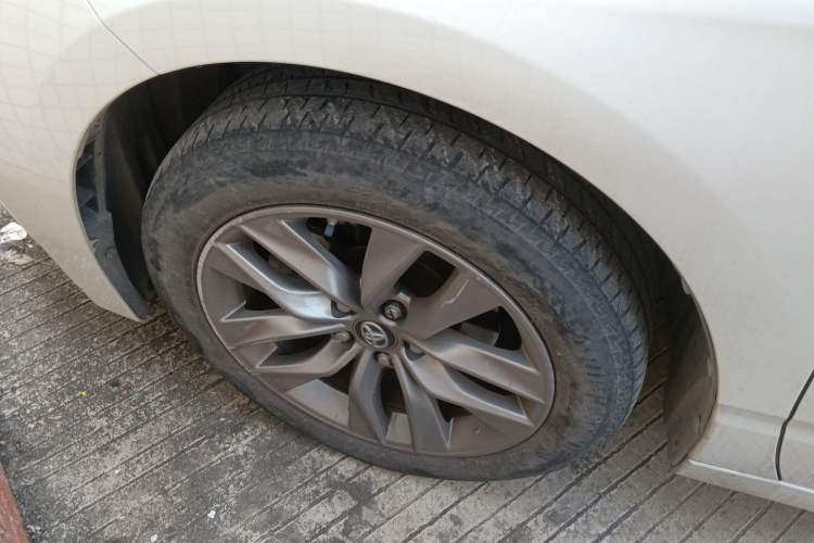 Used Toyota Avalon 2019 2.0L Ambition Edition China VI