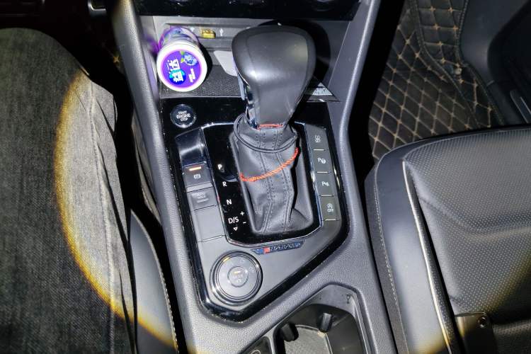 Used Volkswagen Tiguan L 2019 380TSI Automatic All-Wheel Drive R-Line Flagship Edition China VI Standard