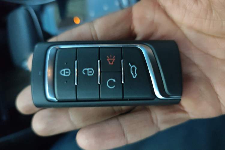 Used GAC Trumpchi GS5 2019 270T Automatic Luxury Edition Vehicle Key