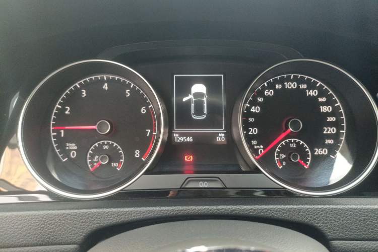 Used Volkswagen Golf 2018 280TSI Automatic R-Line Model Instrument Cluster