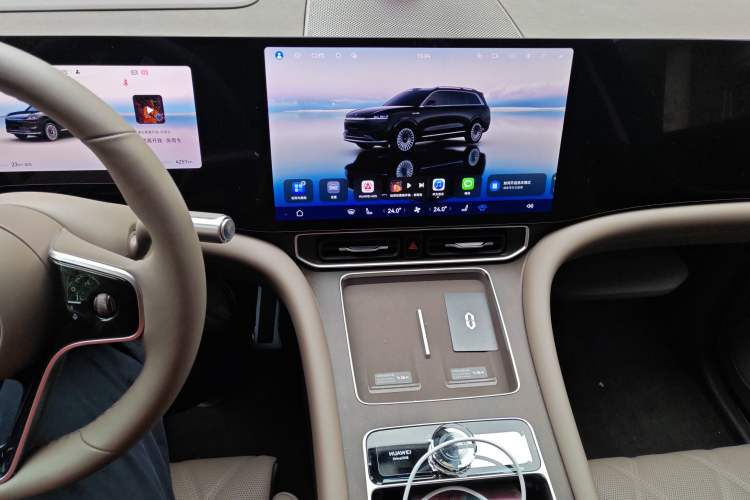 Used Hima AITO M9 2025 Extended-Range Ultra Version 52 kWh 6-Seater Audio And AC Panel