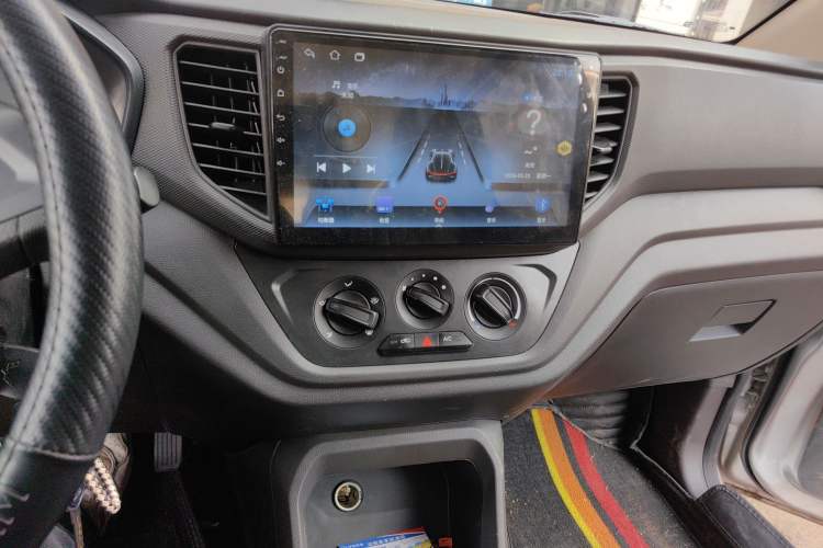 Used Wuling Hongguang V 2022 1.5L Jingqu Version Hydraulic Power Steering LAR