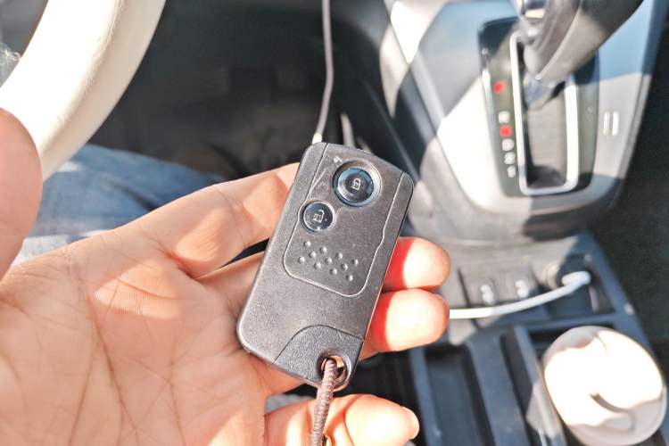 Used Honda CR-V 2013 2.4L two-wheel drive luxury version