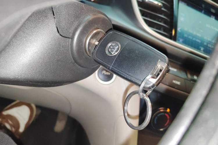 Used Buick GT 2015 15N Automatic Elite Version