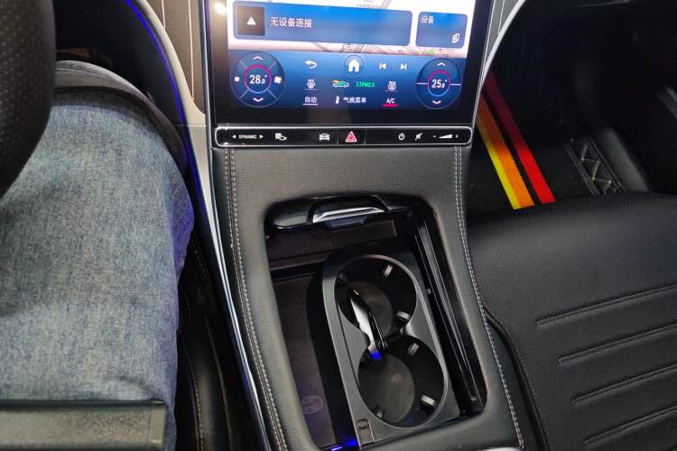 Used Mercedes-Benz C-Class 2024 Restyled C 260 L Sport Edition Gear Lever