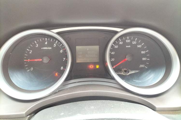 Used Wuling Hongguang 2019 1.5L S Comfort Edition China VI LAR Instrument Cluster