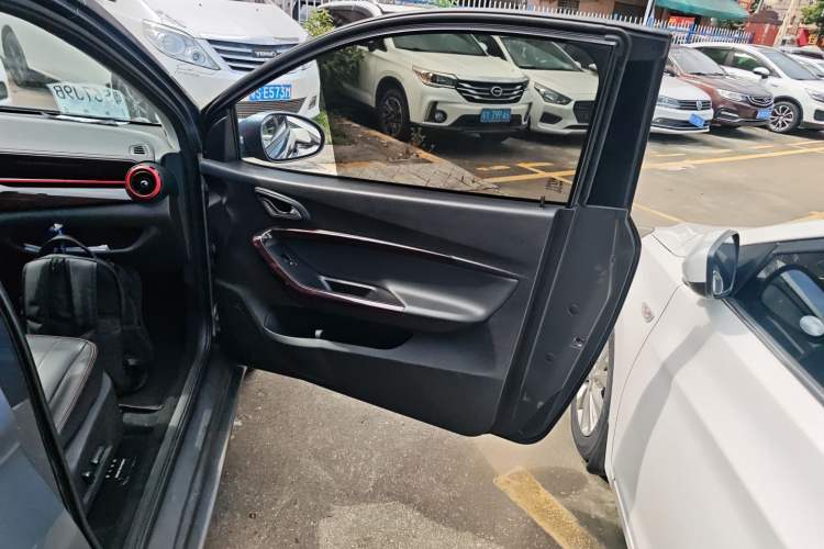 Used Chery New Energy Little Ant 2022 Restyled Version Sweet Pink Edition Low-Sugar Version Lithium Iron Phosphate Battery 30.7 kWh 30 kW 301 km