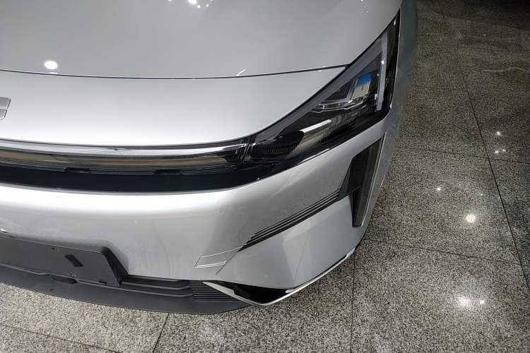 Used Geely Galaxy L6 2025 EM-i 140km Starship Edition
