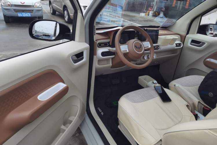 Used Wuling Hongguang MINIEV 2024 3rd Generation 215km Advanced Version Driver Seat
