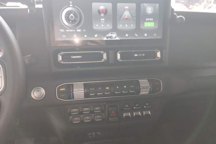 Used 212 T01 2024 2.0T Mechanic
