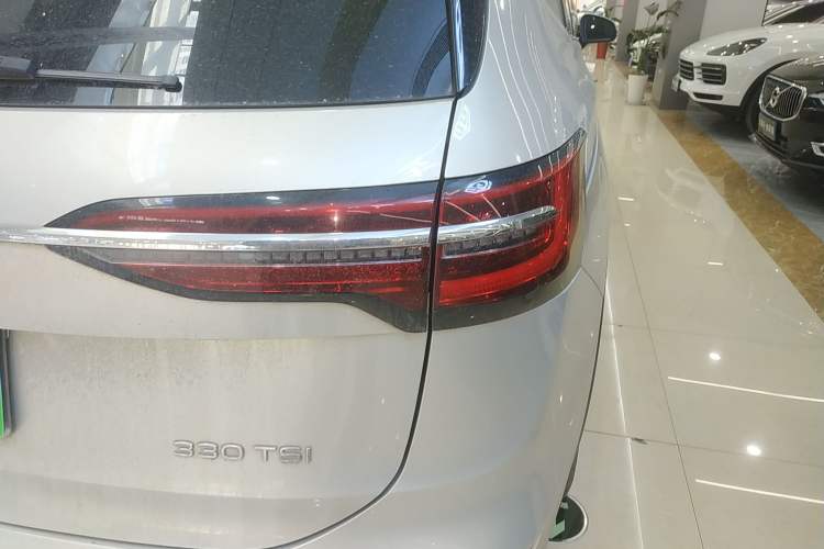 Used Volkswagen Viloran 2020 330TSI Luxury Edition