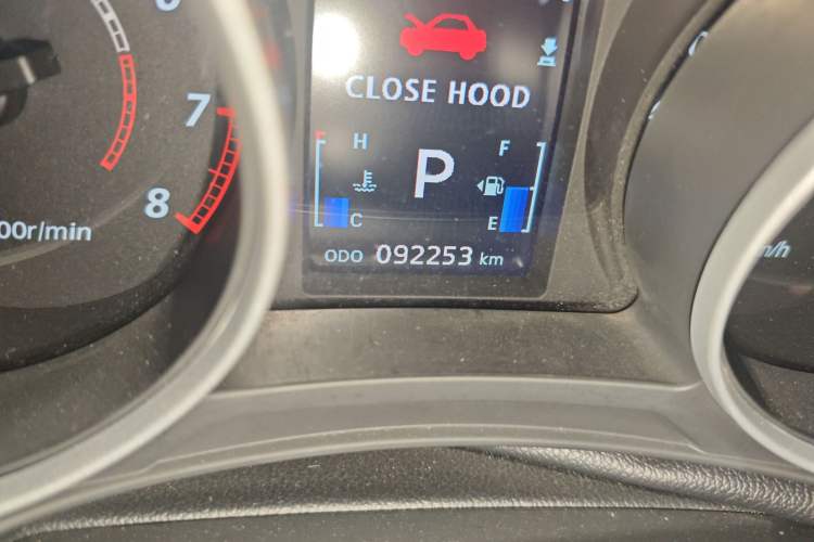 Used Mitsubishi ASX 2013 2.0L CVT 4x4 Flagship Edition Odometer Close Up