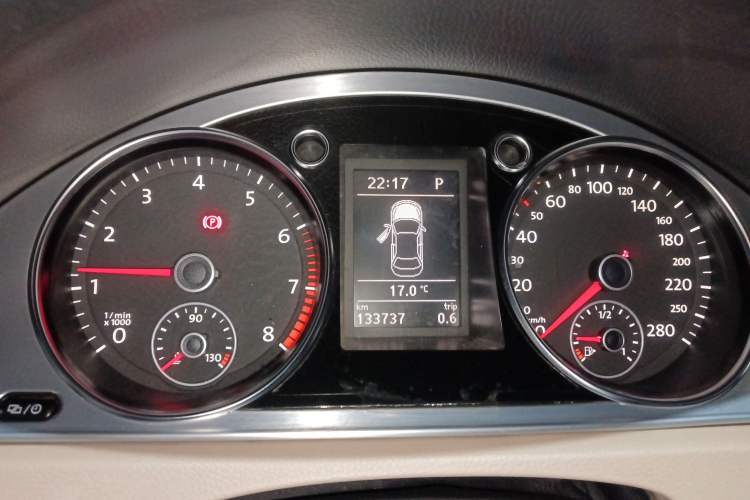 Used Volkswagen FAW-Volkswagen CC 2015 1.8TSI Prestige Model Instrument Cluster